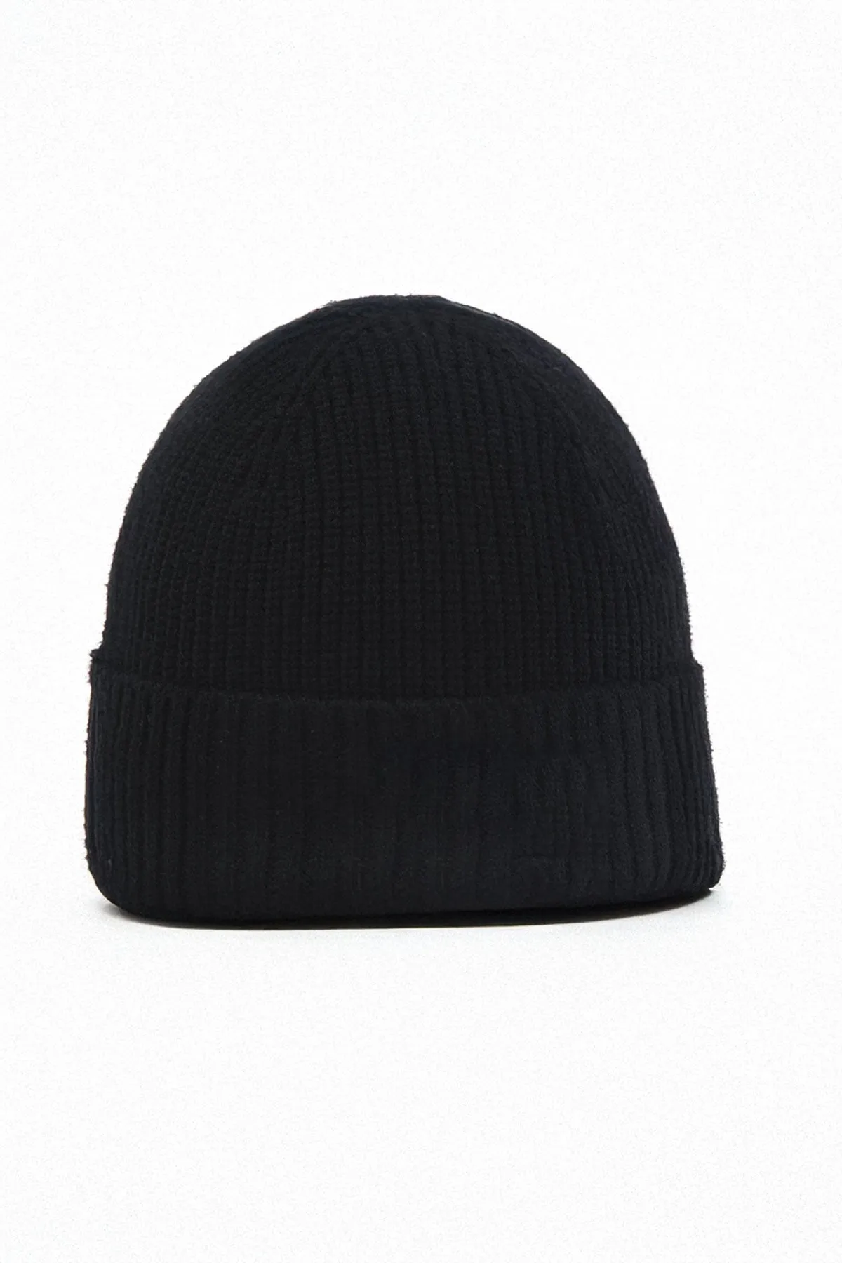 Black NY Classic Knitted Beanie - W23 - UBH0026
