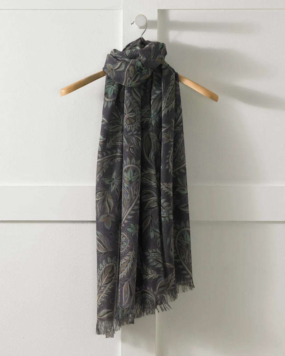Navy Blue Paisley Design Lightweight Cashmere Stole